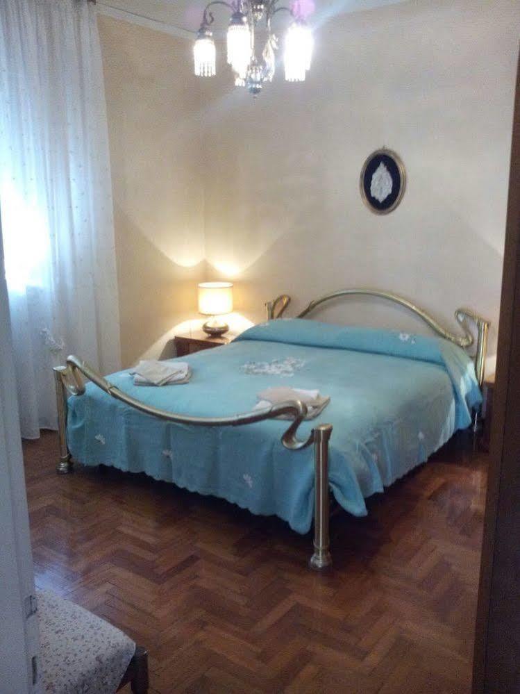 مبيت وإفطار بيازولا سول برينتا Casa Emanuela المظهر الخارجي الصورة